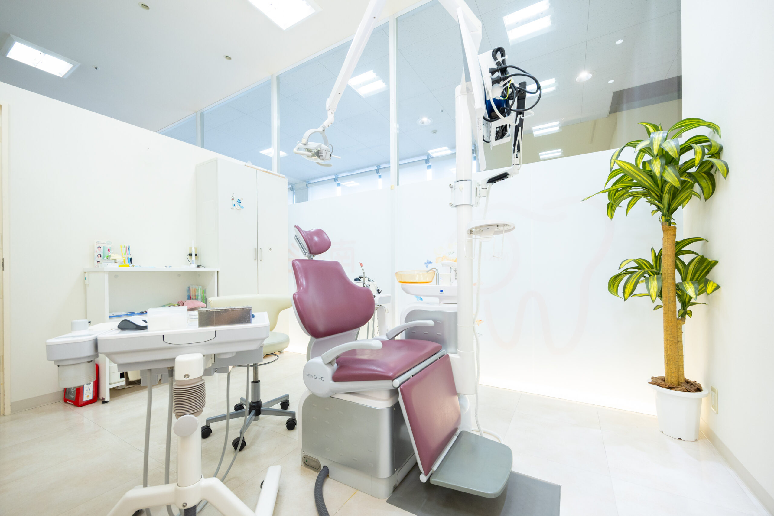 抜歯や虫歯治療もワンストップ！「総合歯科」ならではの連携体制